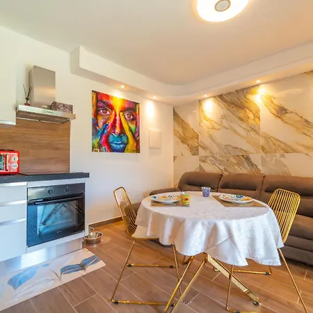 Appartement Brorent-la Maison Doree Olbia